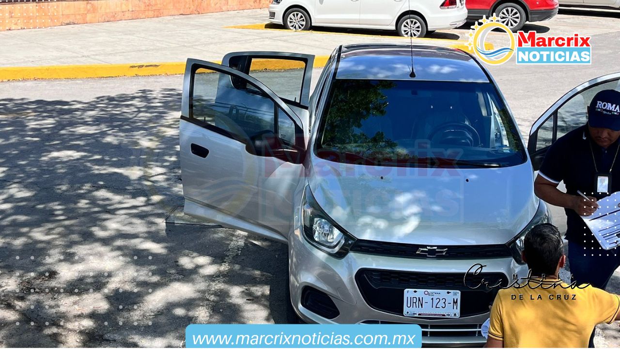 Conductor de auto detona balazos contra otro afuera de un restaurante en Cancún.