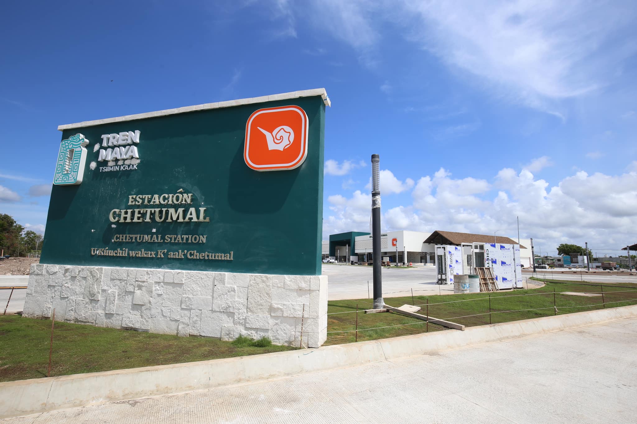 Tren Maya ha recibido más subsidios de los ingresos que ha generado. Ha recibido 11 mil 862 millones de pesos en subsidios el Tren Maya, por solo 134 millones 940 mil pesos de ingresos