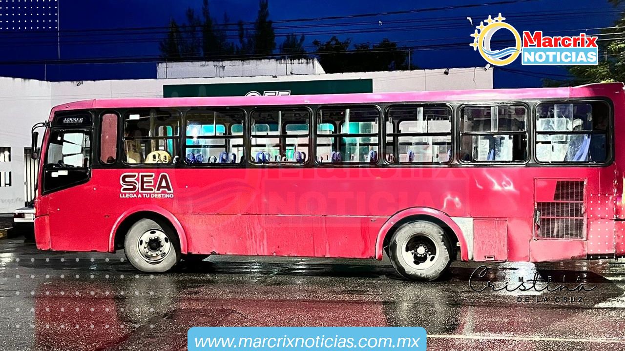 Muere mujer en hospital de Cancún tras ser atropellada por un autobús público.