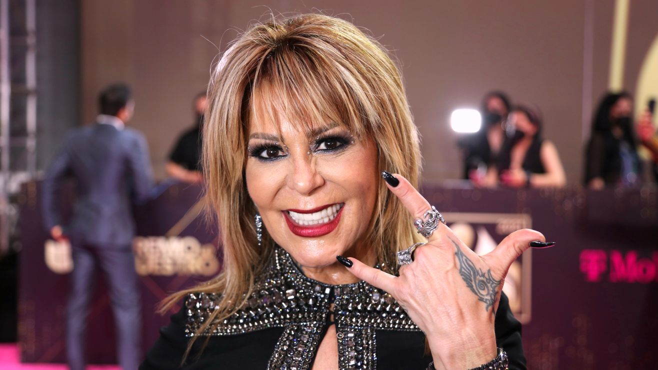 Alejandra Guzmán evitará encontrarse con la prensa en aeropuerto de Ciudad de México