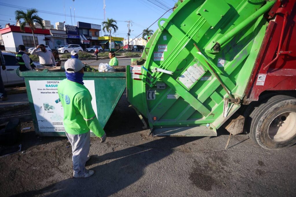 Sancionarán en Cancún a quienes desechen basura en espacios prohibidos