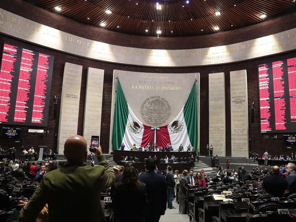 Diputados avalan reforma para utilizar vías ferroviarias para servicio de pasajeros