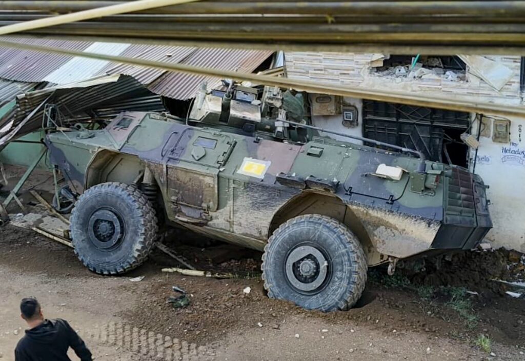 Presidente colombiano aprueba bombardeos contra disidencias de las FARC