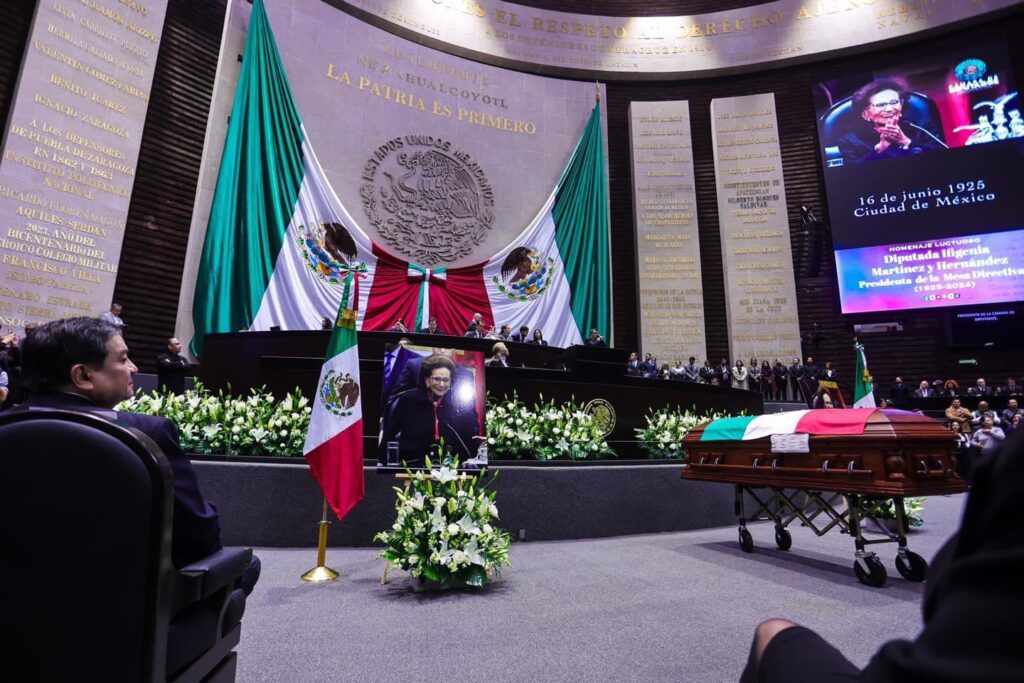 Diputados y senadores rinden homenaje a Ifigenia Martínez en San Lázaro