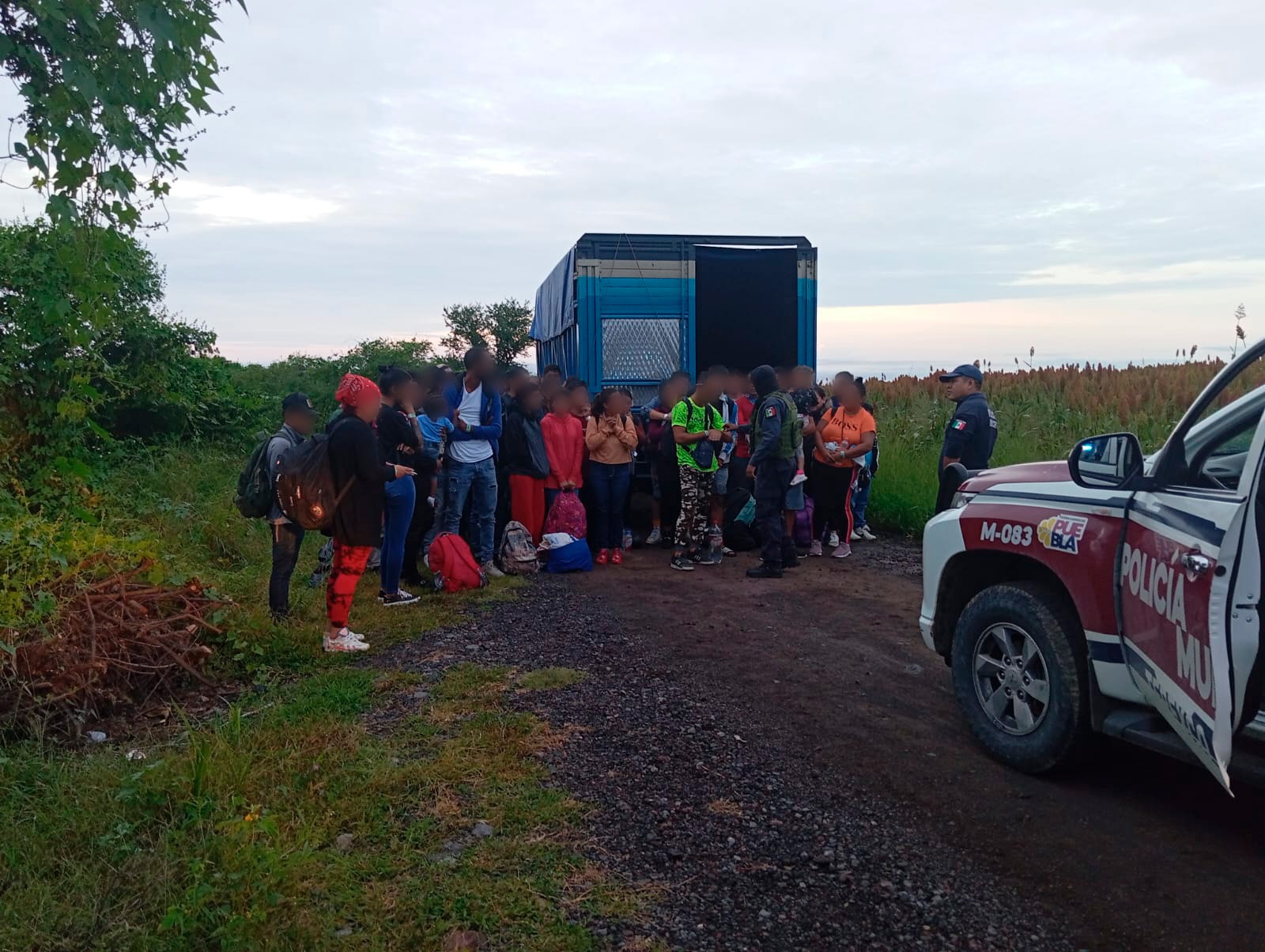 Rescatan a 51 migrantes en un operativo realizado en Morelos