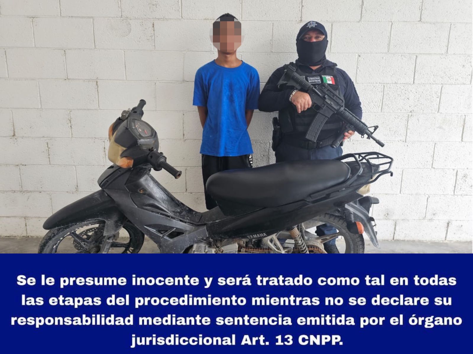 Detienen a menor de edad por presunto delito de robo de motocicleta, en Cozumel
