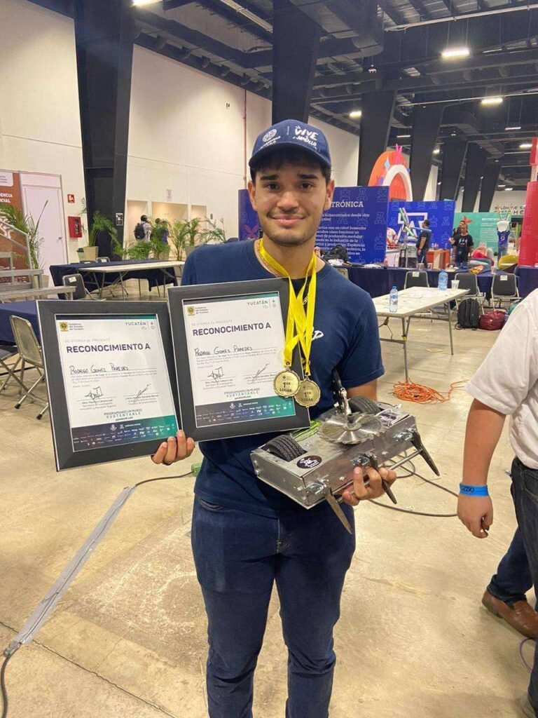 Joven yucateco viaja al Mundial de Robótica en Rumania
