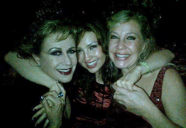 Laura Zapata, Thalía y Ernestina Sodi