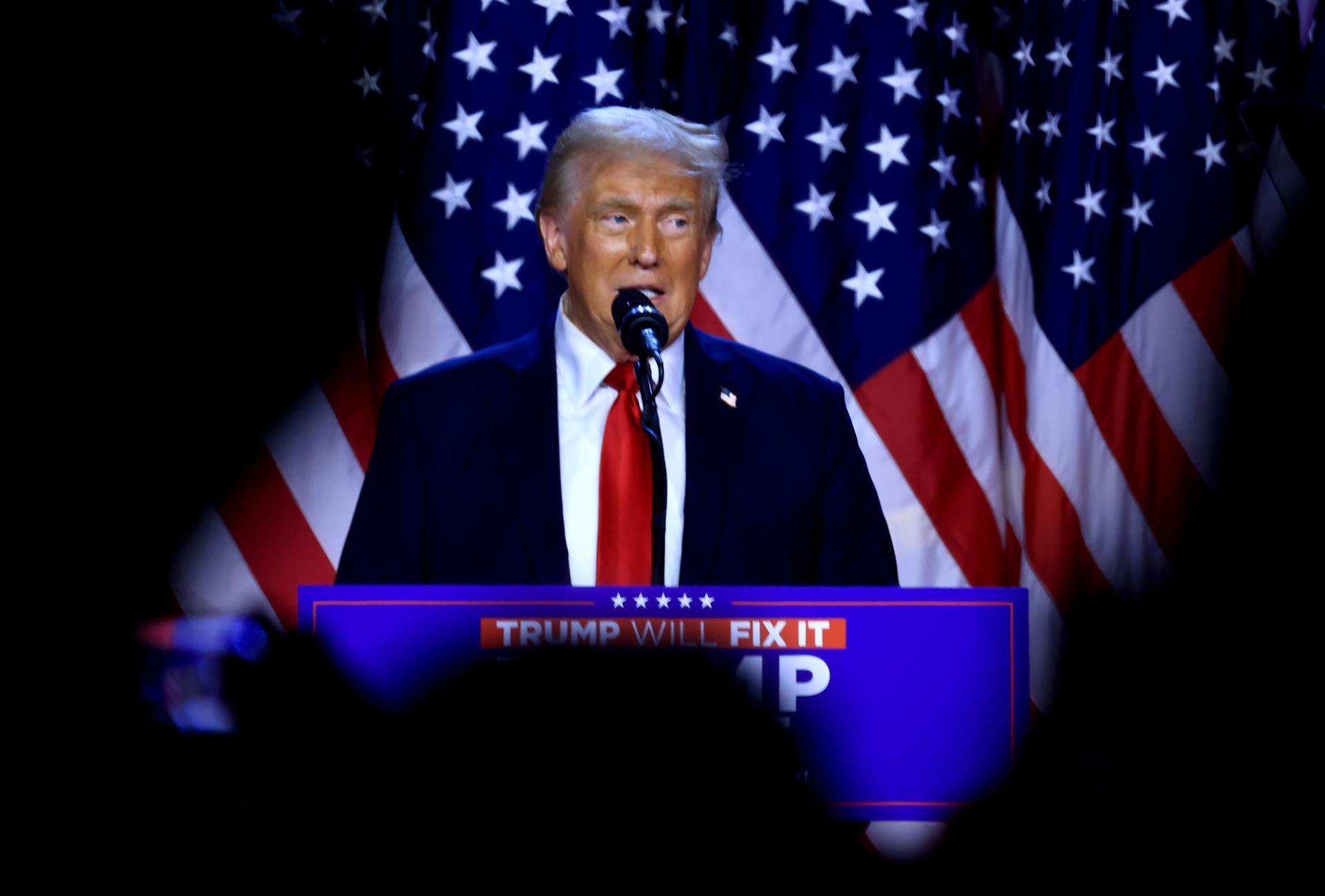Amenaza Trump con sacar a Estados Unidos de la OTAN