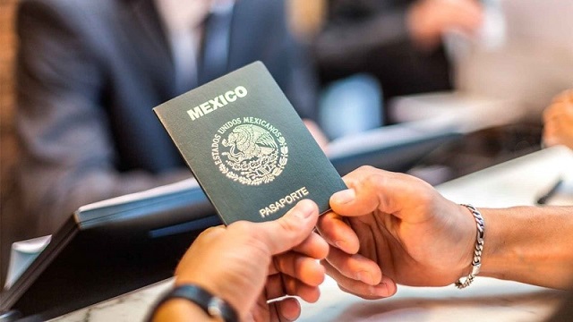 Alerta sobre fraudes en trámites de pasaporte en México