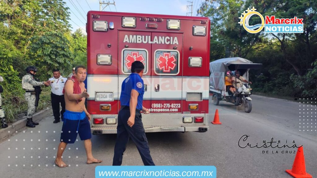 Vuelca vehículo Toyota en Arco Norte, en Cancún