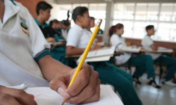 Seguirán impulsando educación de jóvenes en Cancún