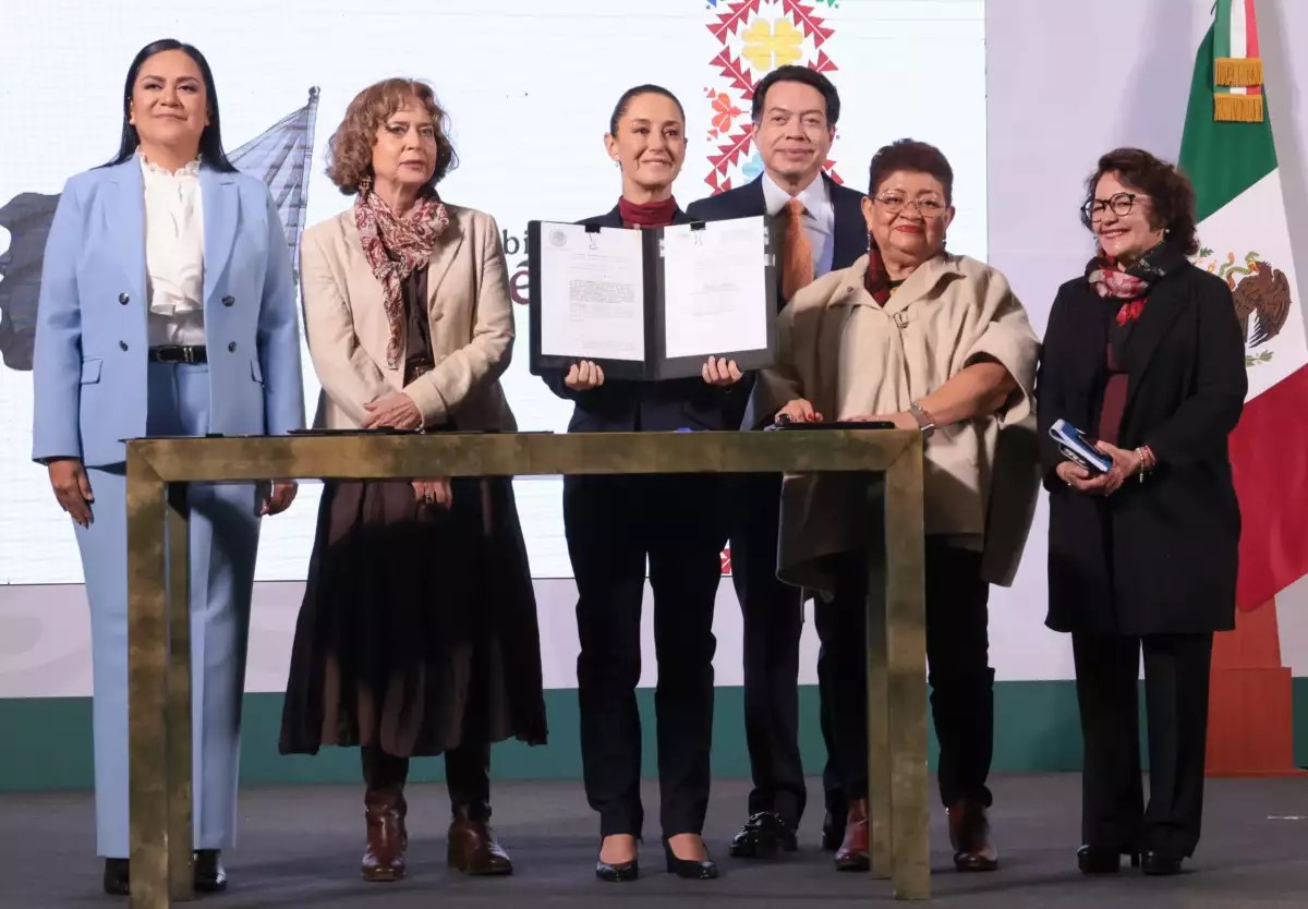 La nueva Universidad Nacional Rosario Castellanos, tiene 23 licenciaturas, 5 especialidades, 7 maestrías y 3 doctorados.