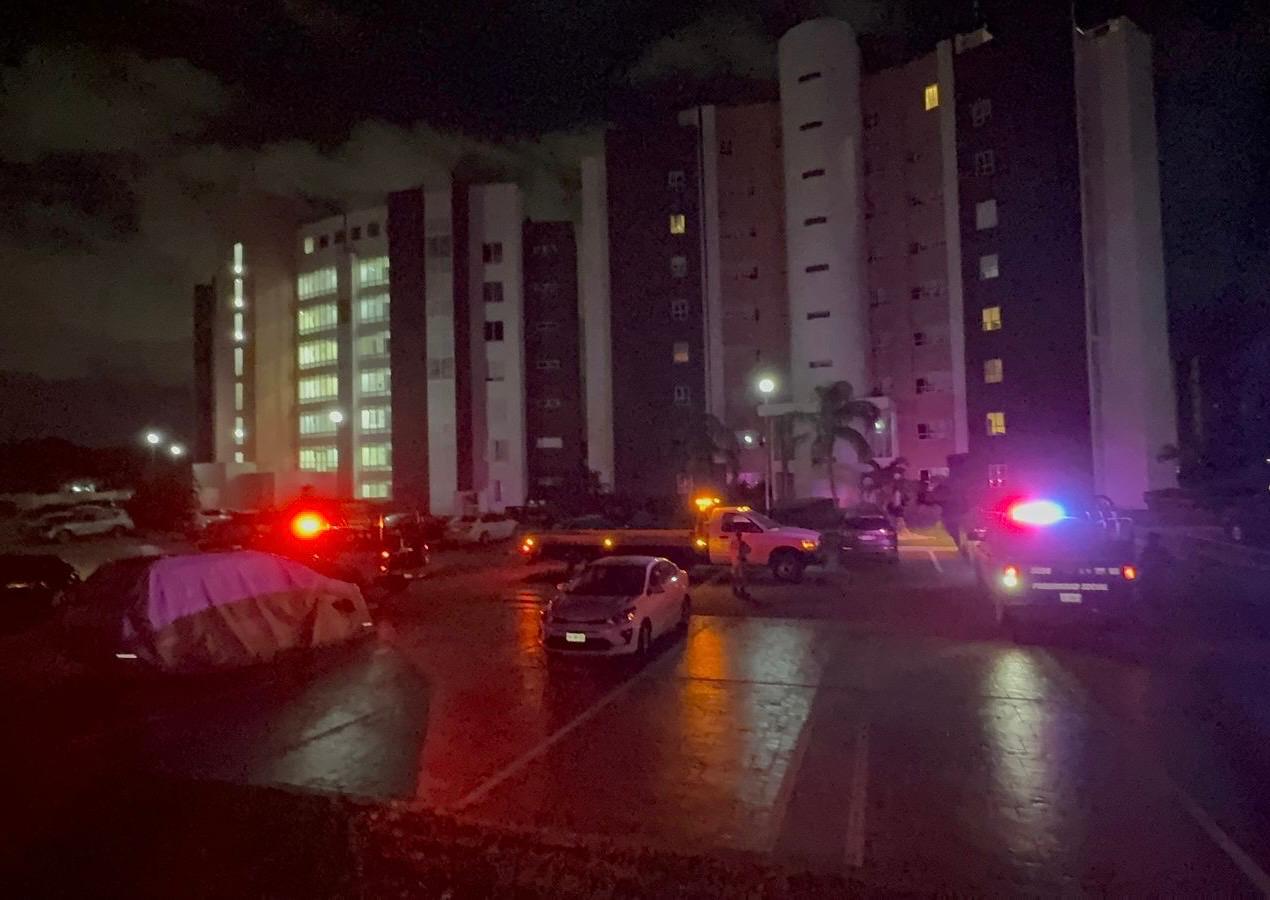 Un ejecutado esta madrugada en zona residencial Dreams Lagoon de Cancún Al bajar de su camioneta en la privada Dreams Lagoon fueron baleados. Hay otro herido.