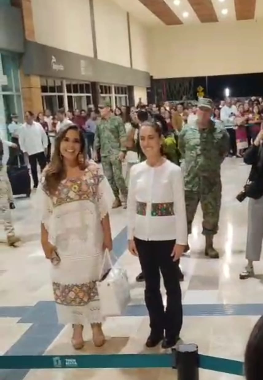 Anoche desde Palenque llegó a Chetumal Sheinbaum en el Tren Maya.