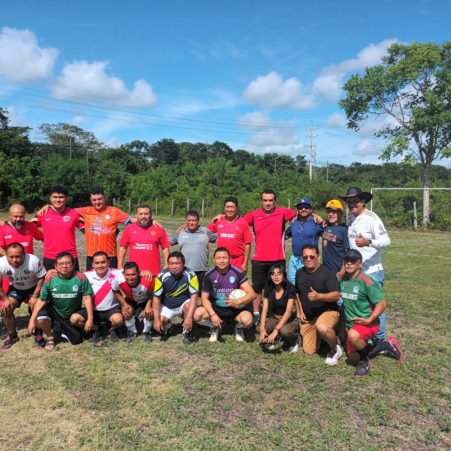 Comunicadores gana 33 edición de futbol de fin de año "Santos vs Inocentes, Eduardo Ovando"