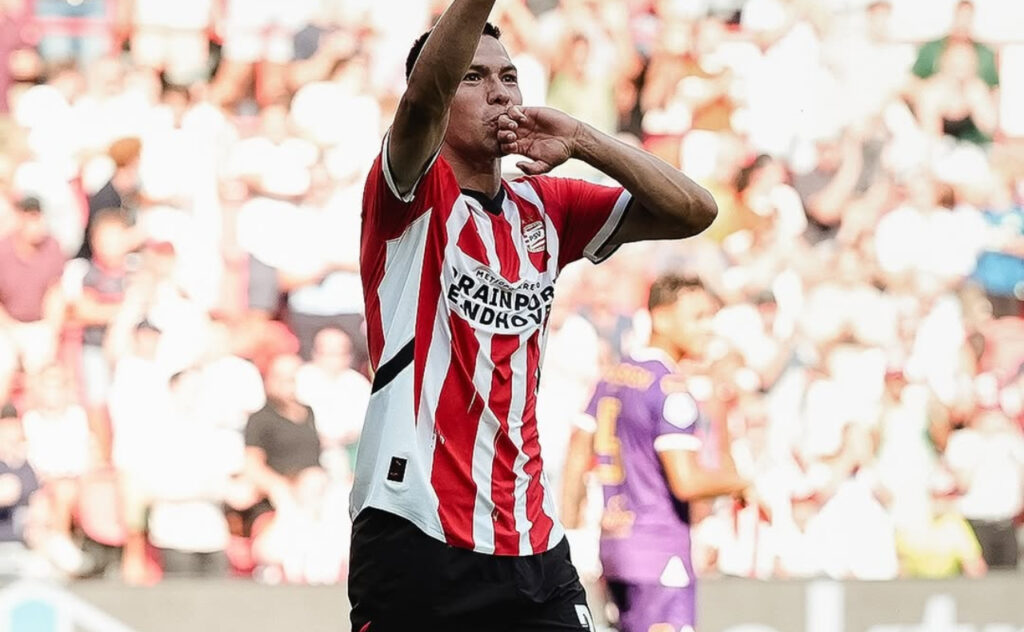 El ‘Chucky’ Lozano se despide del PSV Eindhoven