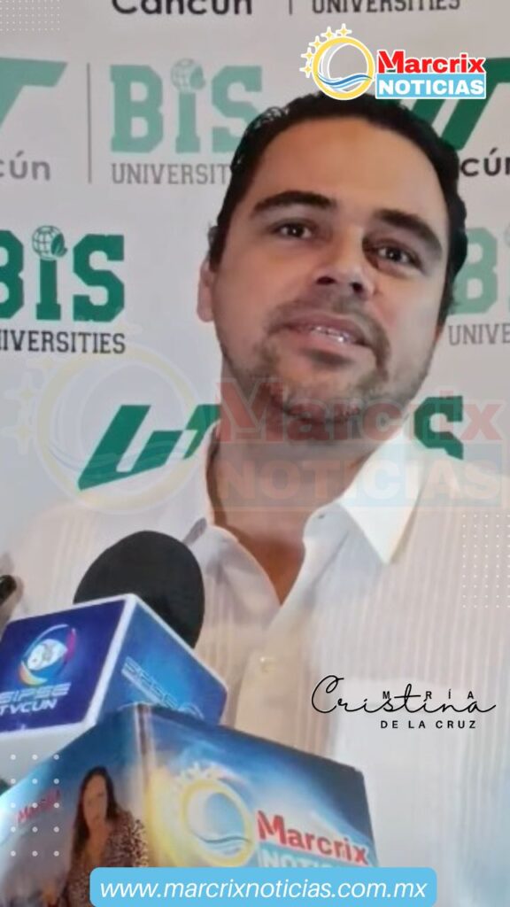 Egresados de la Universidad Tecnológica de Cancún laboran en sectores de su carrera