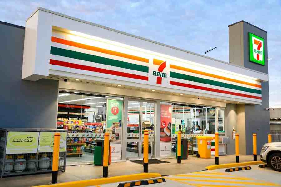 La cadena de tiendas de conveniencia de propiedad japonesa, 7-Eleven, instalará ocho sucursales en la zona sur de Quintana Roo, cinco de ellas en Chetumal.
