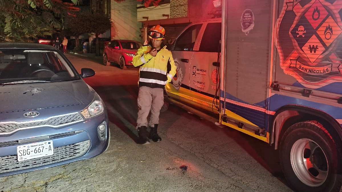 Una abuelita de 84 años de edad murió junto con sus tres perritos al incendiarse la casa donde habitaba, ubicada en el municipio de San Nicolás, Nuevo León.