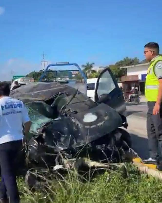 El accidente ocurrió a la altura de la Agencia Toyota a la salida de Playa del Carmen rumbo a Tulum.