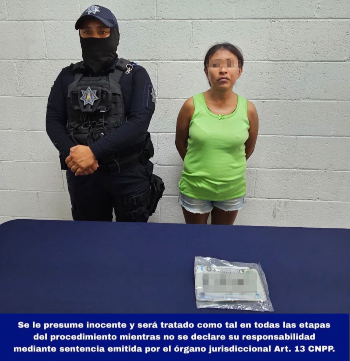La policía detuvo en las calles de Cozumel a una mujer que manejaba su motocicleta en forma temeraria y poniendo en riesgo a otras personas y sus vehículos