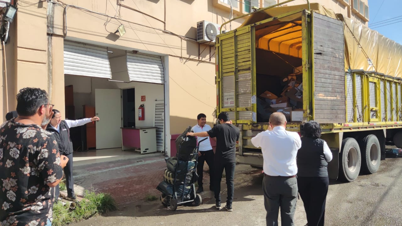 El material electoral reciclado será trasladado a Veracruz a bordo de un camión tipo Torton, donde está la planta de elaboración de Libros de Texto