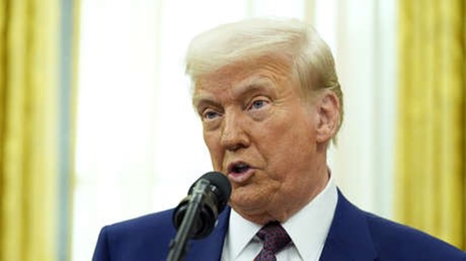 Donald Trump sostuvo que el presidente de Ucrania, Vladímir Zelenski, tiene bajos niveles de aprobación entre la población de ese país