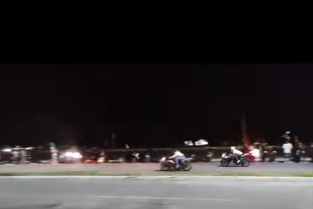 Los arrancones se realizaron en el Boulevard Bahía a un costado del Centro de Convenciones de Chetumal.