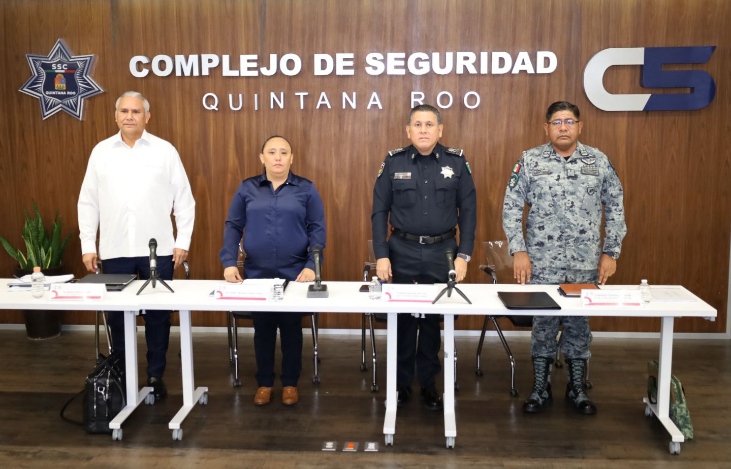 En la conferencia de prensa de la Mesa de Seguridad efectuada en Cancún este martes, se informó que del 10 al 16 de marzo, se aseguraron 47 mil 663 dosis de marihuana, 87 de cocaína, 71 dosis de cristal, 16 dosis de crack, 15 de metanfetaminas y cinco pastillas.