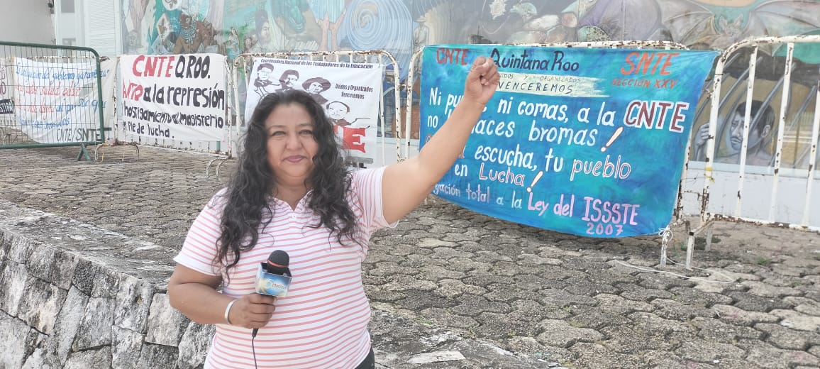 La maestra Aurora Moguel, coordinadora en Quintana Roo de la CNTE en entrevista con Marcrix Noticias, confirmó que el paro de maestros sigue de manera indefinido o hasta que se derogue la ley del ISSSTE 2007