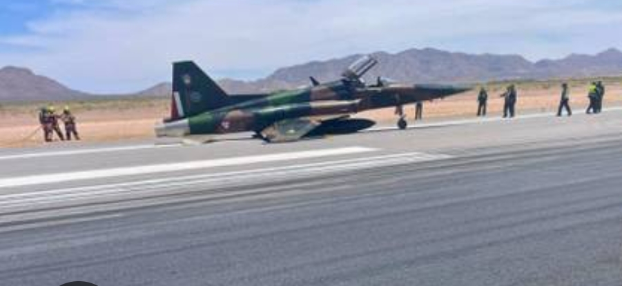 Avión de la Sedena sufre pinchadura en neumático y se avería tren de aterrizaje en Chihuahua 