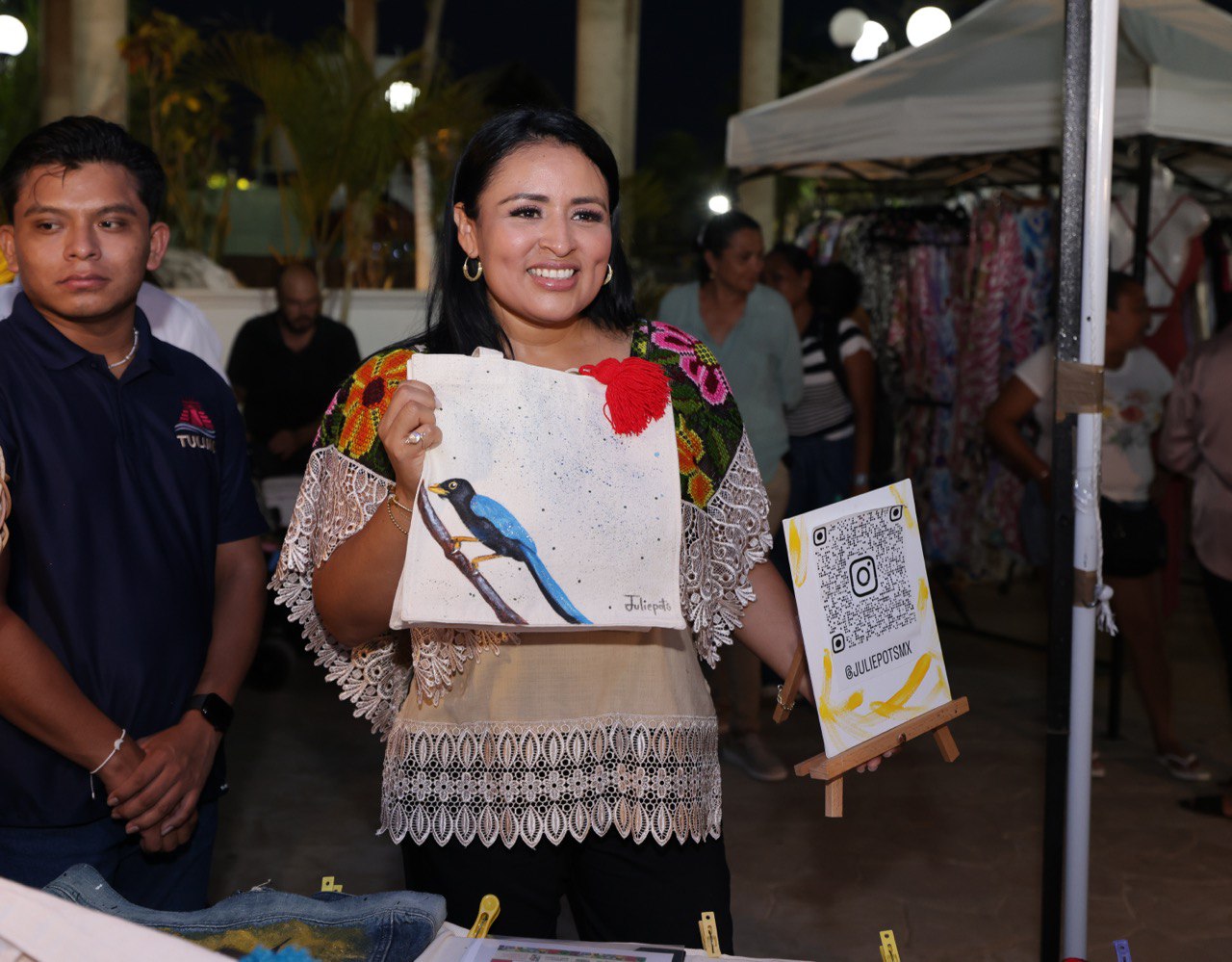 Pabellón Artesanal “El Faro”, que ya suma siete ediciones con la participación de más de 100 mujeres y hombres dedicados a esta actividad