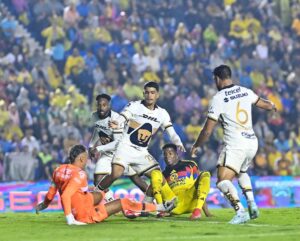 América humilla 4-1 a Pumas en el Clásico Capitalino