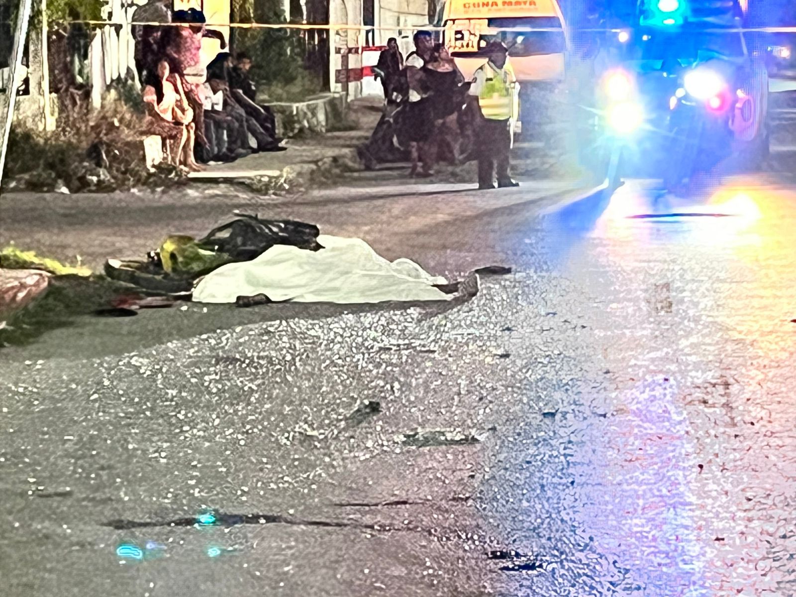 El fatal accidente ocurrió en la Supermanzana 221, en la avenida Niños Héroes, poco antes de llegar a la Avenida Kaaba.