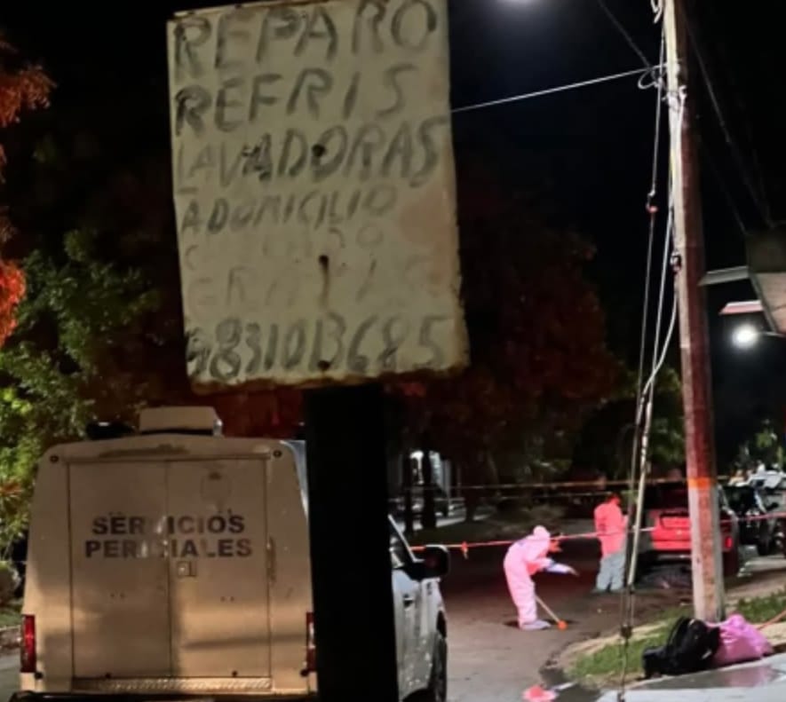 El taxista de la unidad 1774 del SUCHAA después de atropellar y dar muerte a este hombre de 58 años, se dio a la fuga en Chetumal.