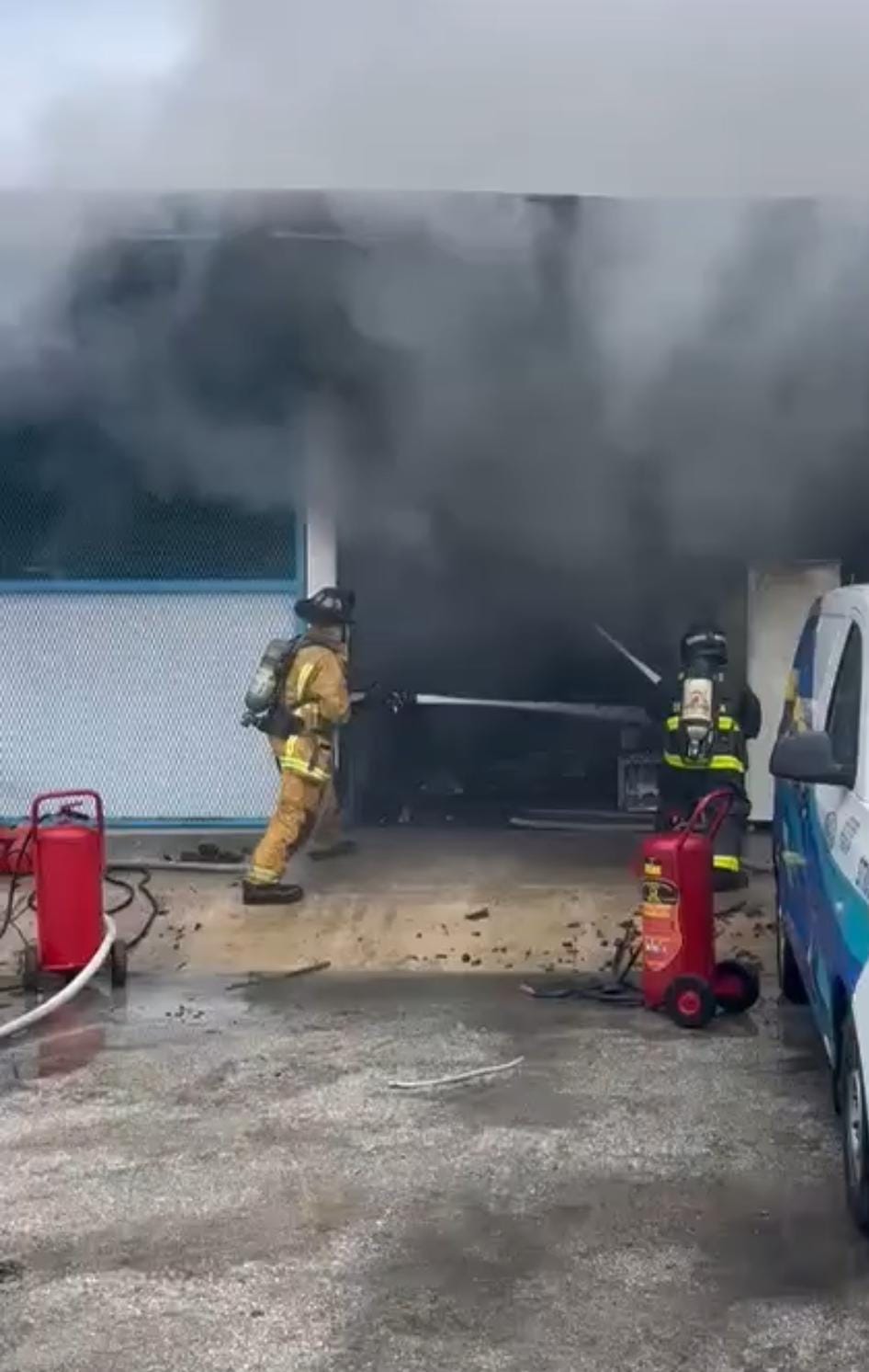 Se incendia bodega de refrigeración ubicada en el Boulevard Playa del Carmen