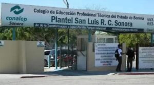 Expulsan a alumnos del Conalep de Sonora por darle agua con ácido a otro estudiante