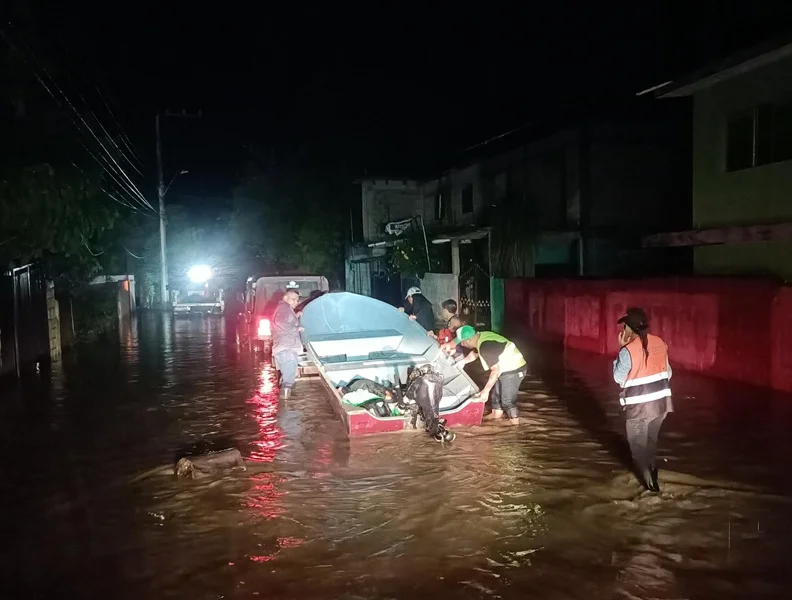 Claudia Sheinbaum garantiza recursos y apoyo a damnificados por lluvias