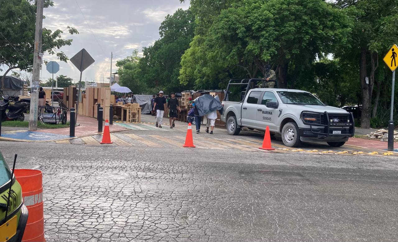 Ante la inseguridad en Cancún, La Marina resguarda Tianguis de la 94