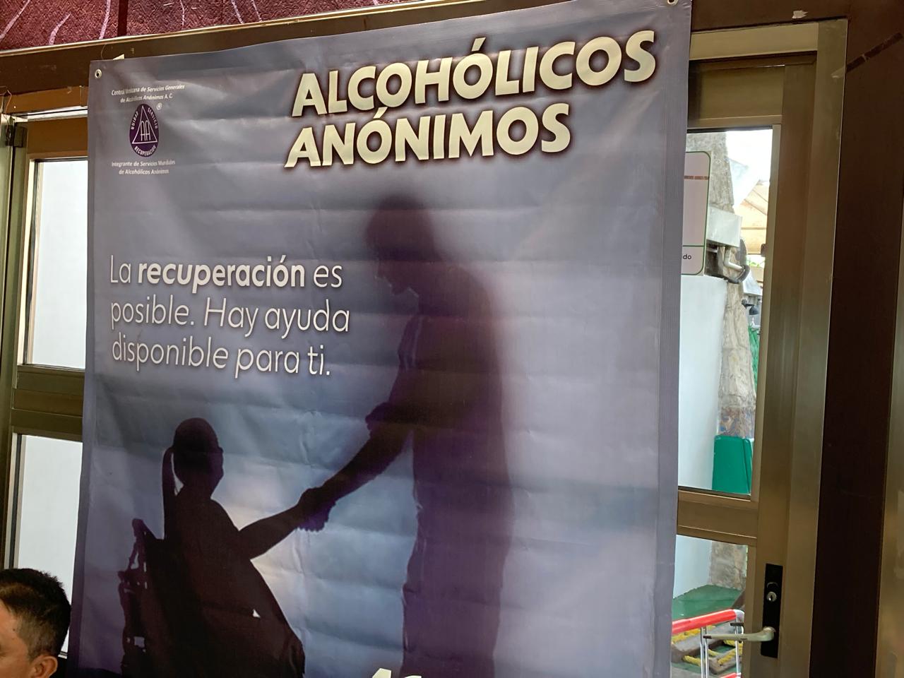 “El consumo que se inicia con el cigarro, después el vapeador y luego el alcohol y de ahí caen en las adiciones, porque en las fiestas les ofrecen sustancias nocivas”
