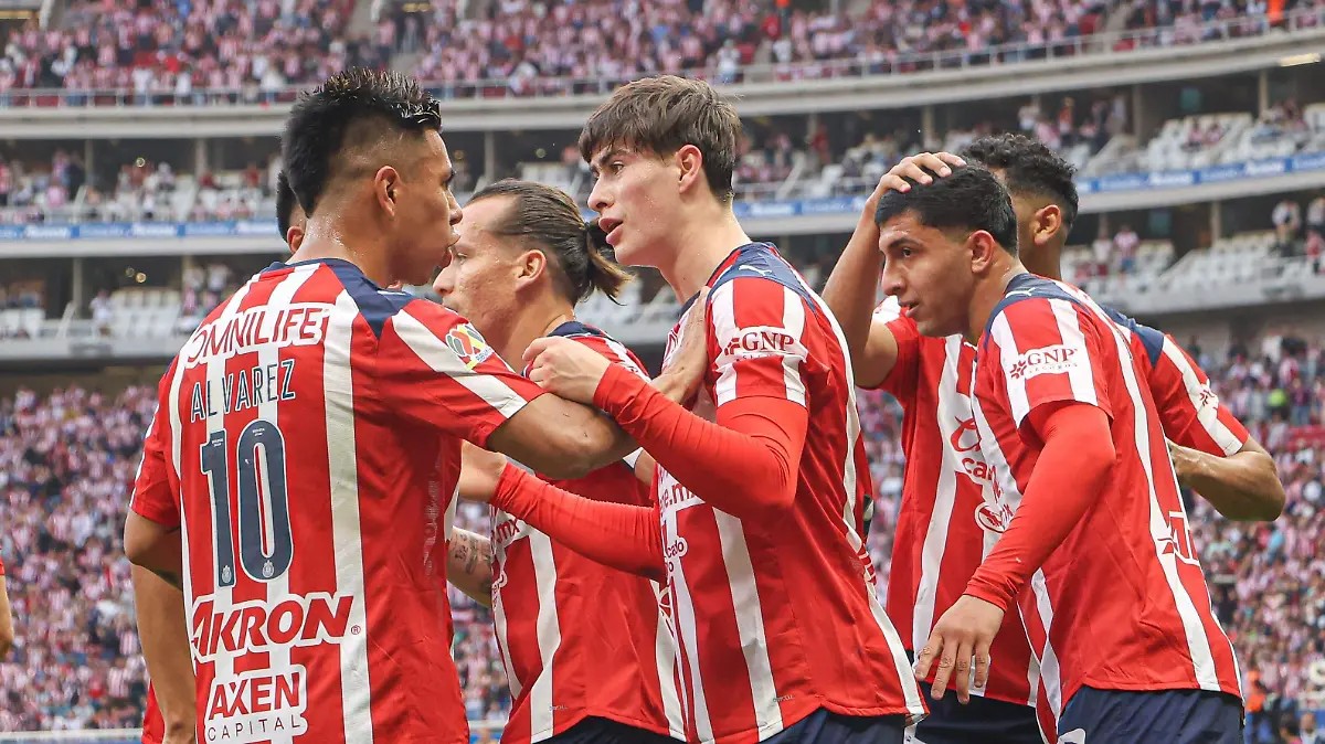 El Guadalajara fue amo y señor de los primeros 45 minutos en la Perla Tapatía y reflejó su dominio en el marcador.