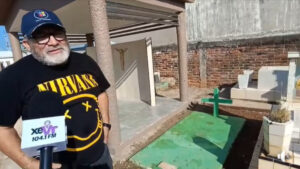 Dañan tumba durante remodelación de bóveda de los padres de AMLO en Tabasco