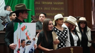 Se reunió con Sheinbaum Pardo para exigir justicia por el asesinato de su esposo Carlos Manzo y que cese toda extorción a los empresarios y habitantes de Uruapan.