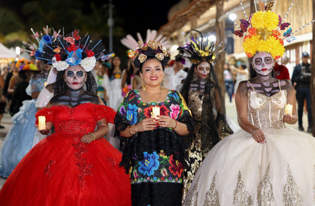 Con gran éxito el “Janal Pixan 2025, Mar de Almas, Tradición que da Vida”, encabezado por la presidenta municipal Blanca Merari Tziu Muñoz
