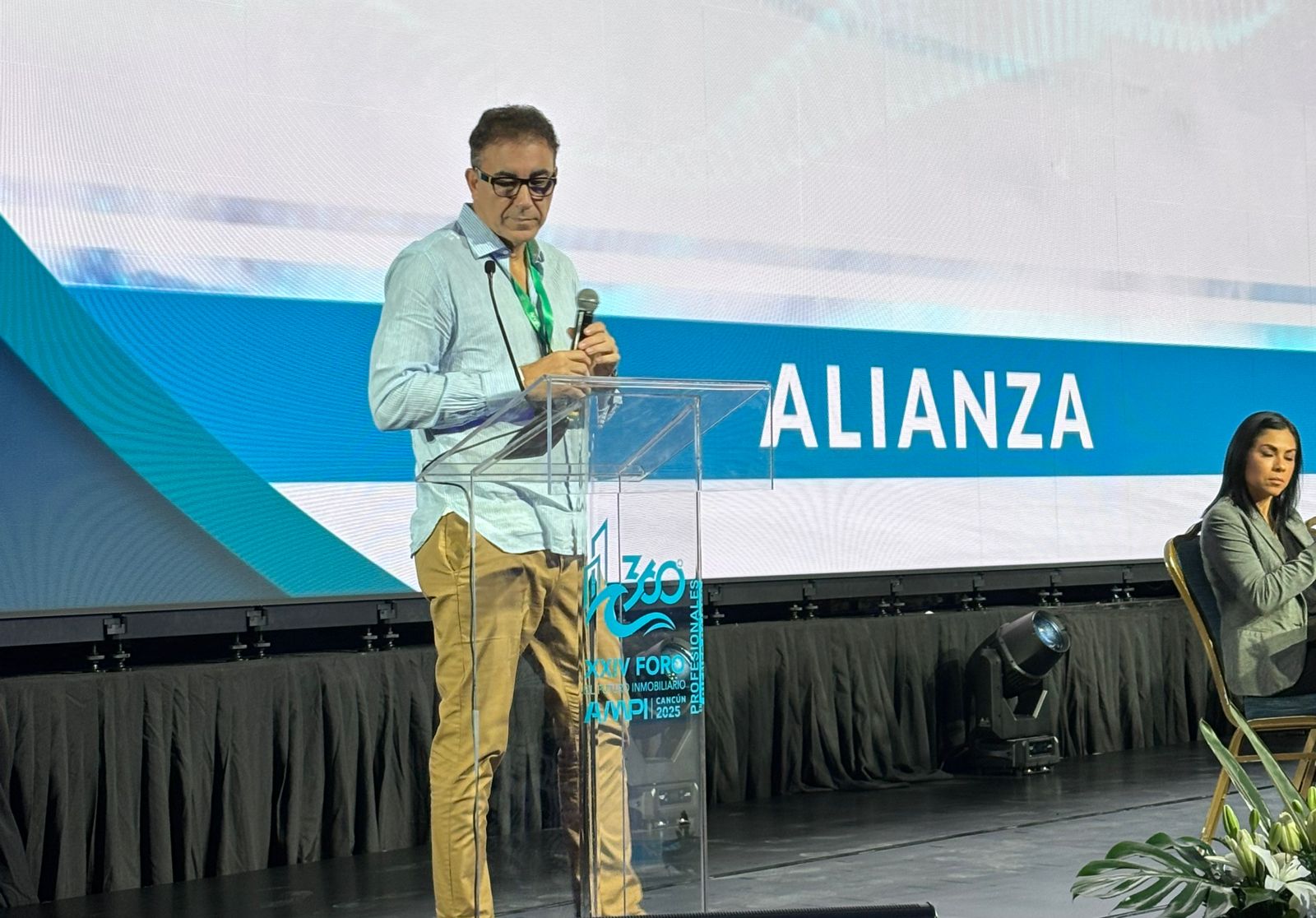 Iniciativa privada y gobierno participan en el desarrollo inmobiliario de Quintana Roo