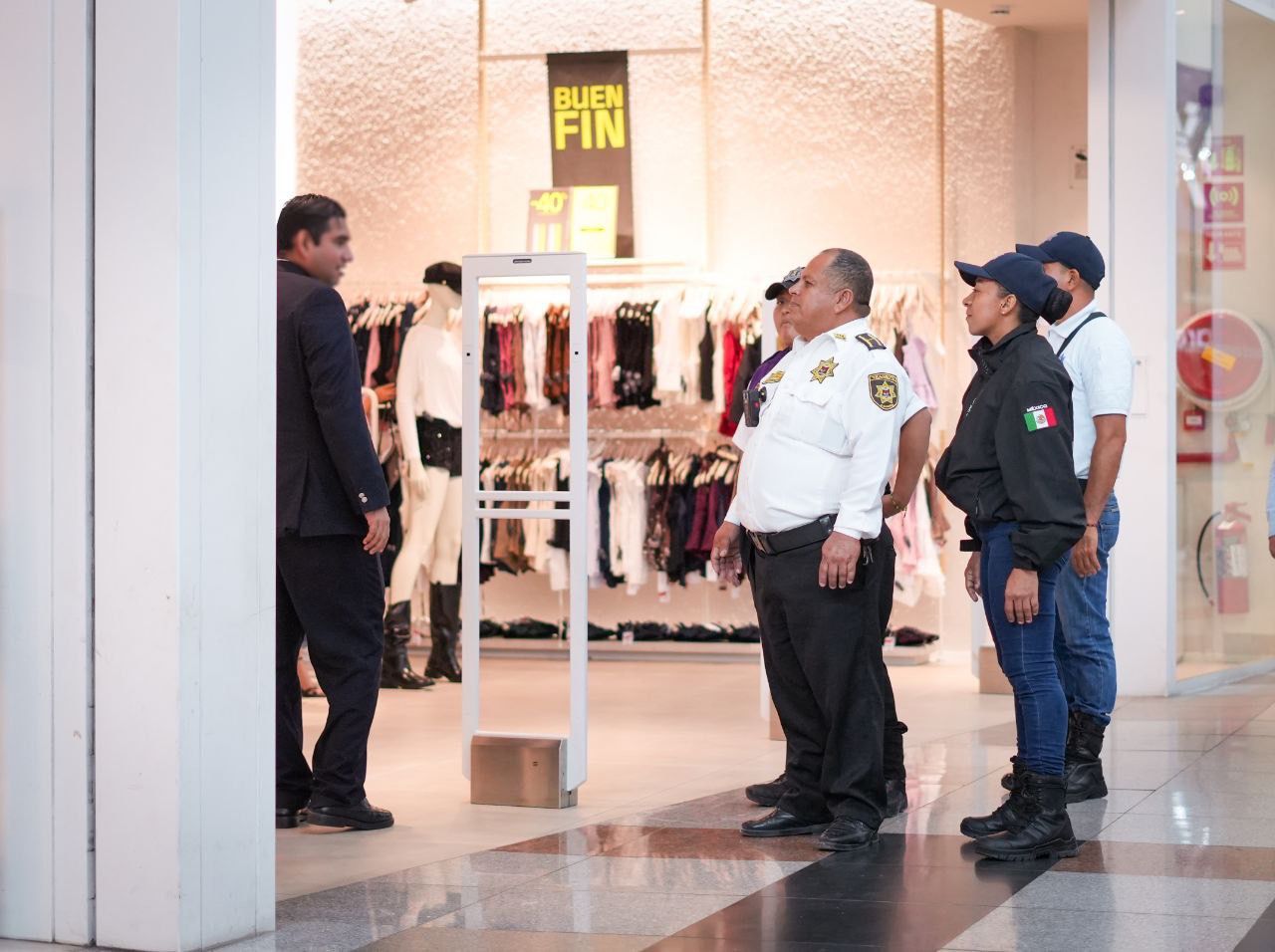 Es un operativo especial de prevención y vigilancia en los principales puntos de concentración durante la jornada comercial del Buen Fin.