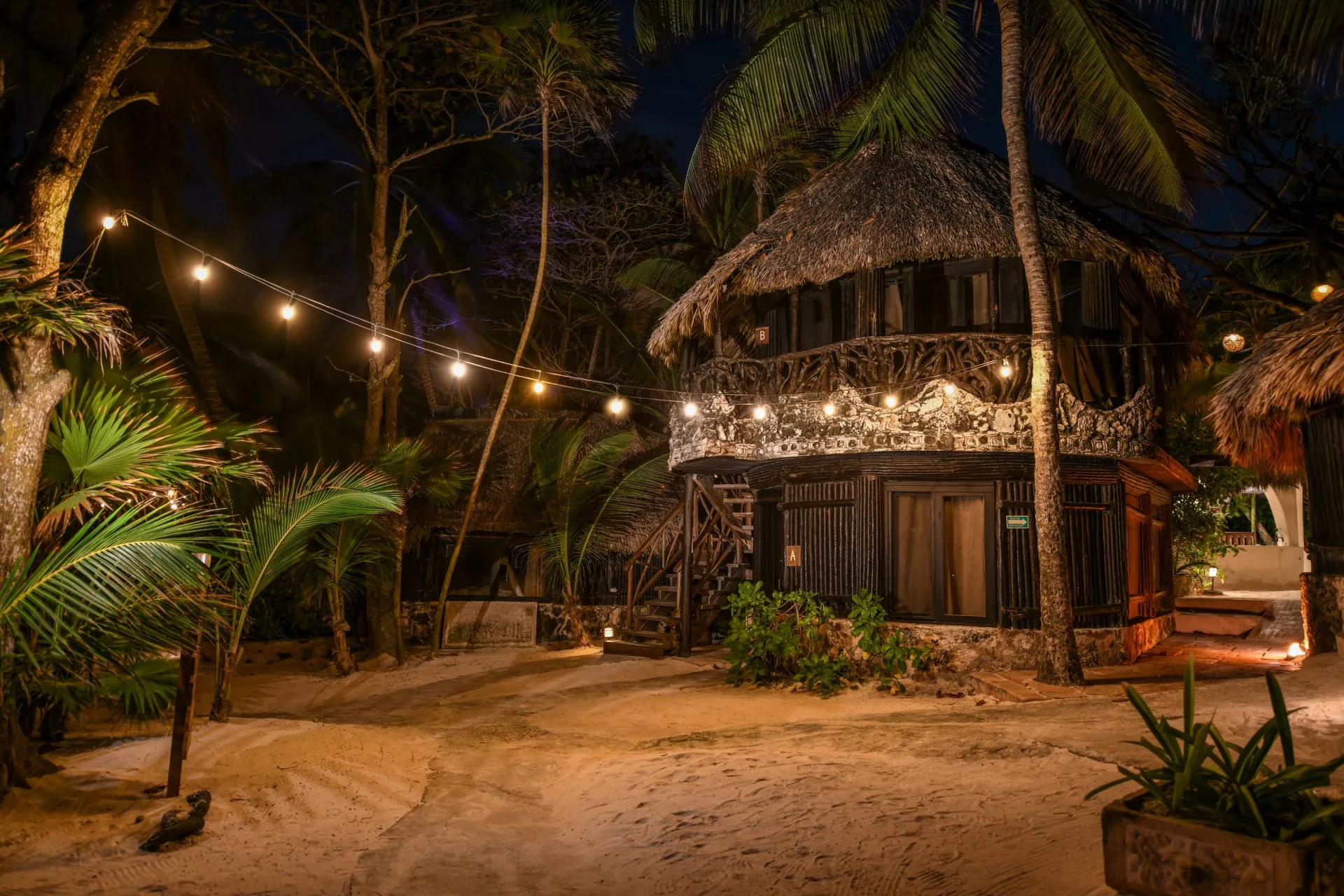 Clausura Profeco hotel de Palazuelos en Tulum