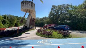 Trabajadora muere atropellada por camión de personal en acceso de Hotel Xcaret Arte