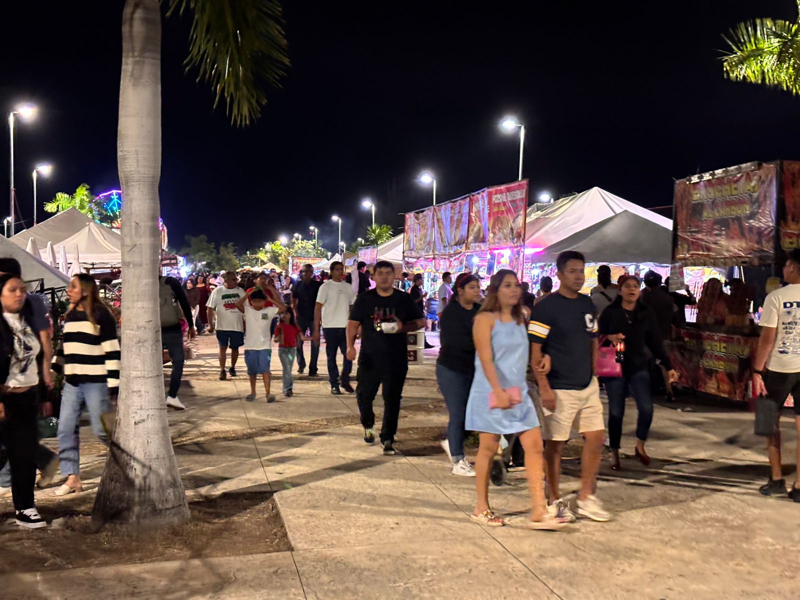 Villa Navideña del Malecón Tajamar